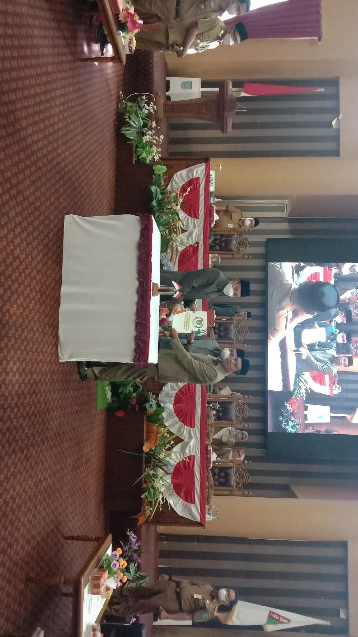 PENGAMBILAN KEPUTUSAN 2 BUAH RAPERDA TENTANG PENGELOLAAN BARANG MILIK DAERAH DAN RAPERDA PENGELOLAAN KEUANGAN DAERAH